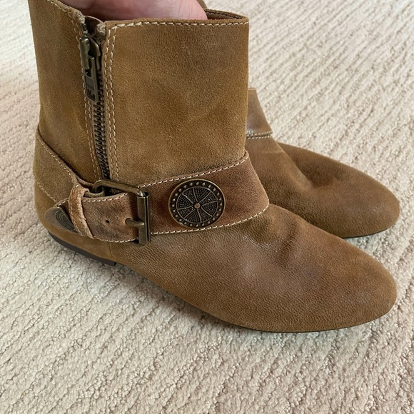 STEVEN BY STEVE MADDEN Boots - worn twice - Picture 2 of 4